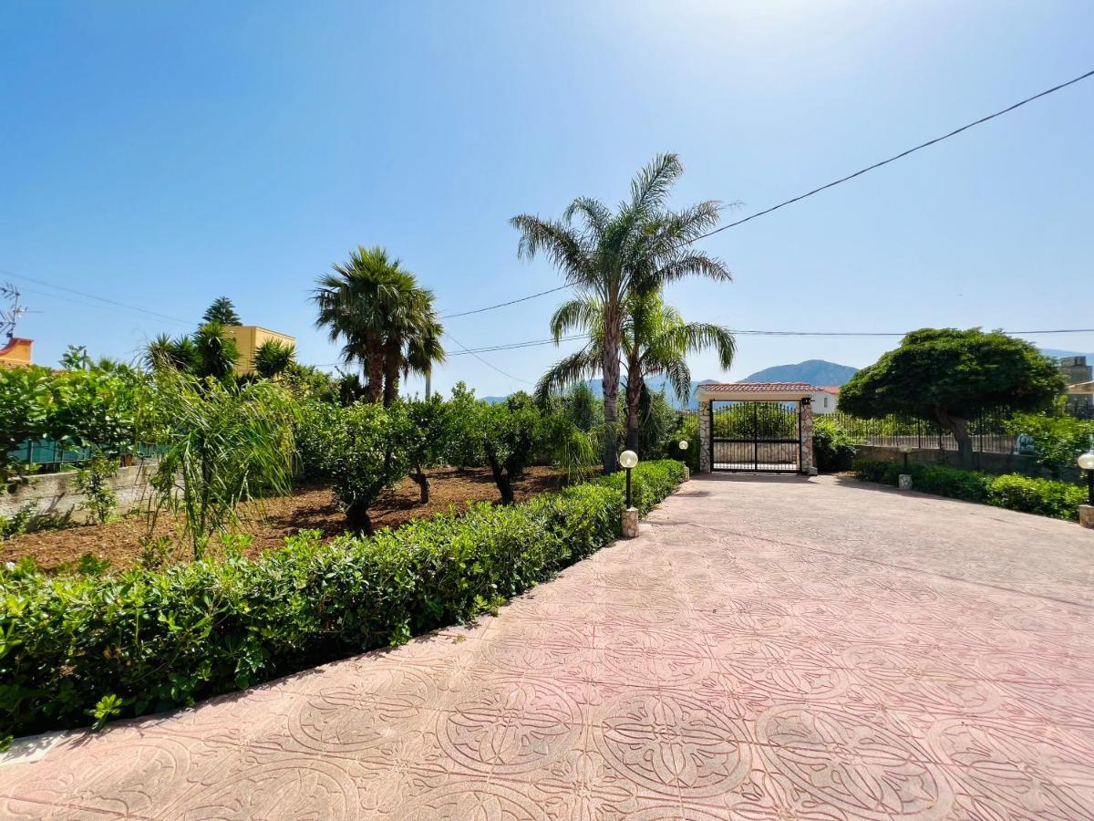 Villa Genova Carini Exteriör bild